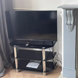 https://lovely-recently-refurbished-four-bedroom-house.cambridgehotelsuk.com