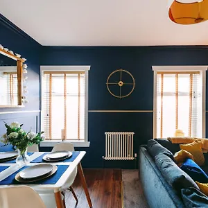  Apartment Retreat