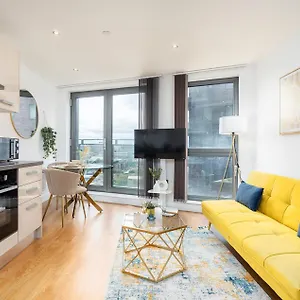 https://apt-luxury-leeds-city-centre.yorkshirehotels.net